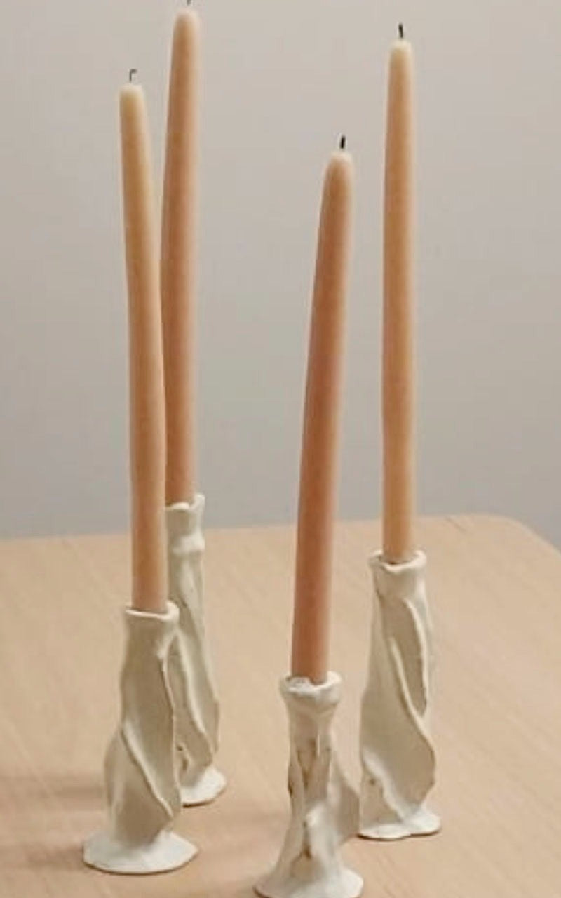 Envoltura — Candelabros de Cerámica Modelados a Mano